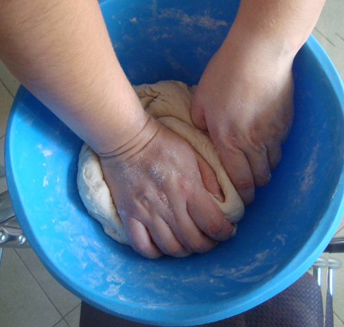 Amassando o pão